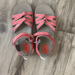 Teva coral sandals size 8.5